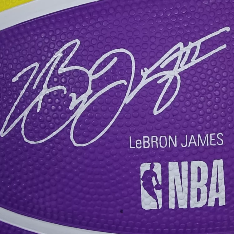 Pelota de Básket Spalding NBA Lebron James Outdoor - #7 - Imagen 4