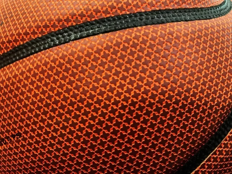 Pelota Basquet Wilson Cross Grip Xg Marrón Nro. 7 - Imagen 3