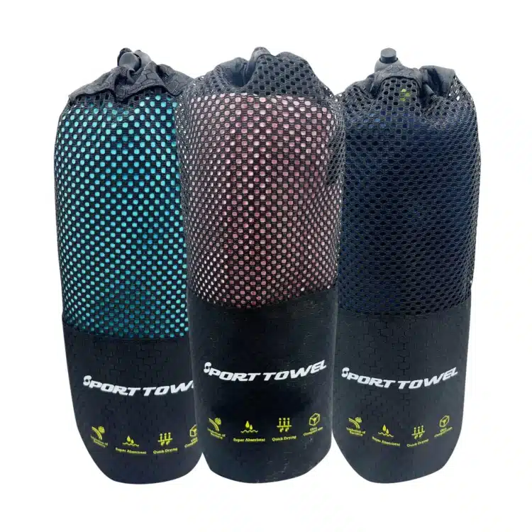 TOALLA DE MICROFIBRA SPORT TOWEL 80X180CM - FUNDA - Imagen 4